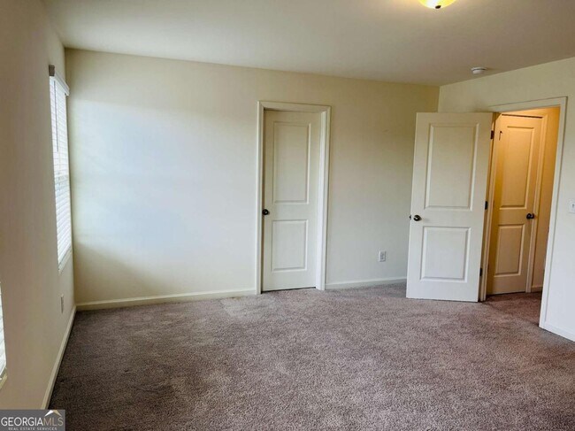 Building Photo - 404 Union Station St