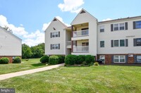 Building Photo - 102 Chesterfield Ln