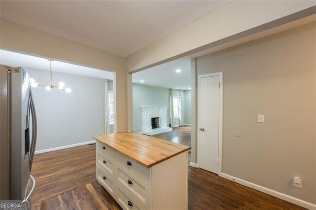 Building Photo - 1565 Overland Terrace SE