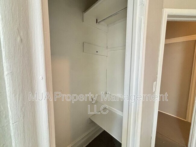 Building Photo - 1631 S 500 E