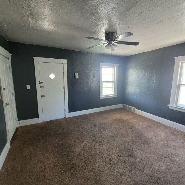Building Photo - 13611 Beachwood Ave.