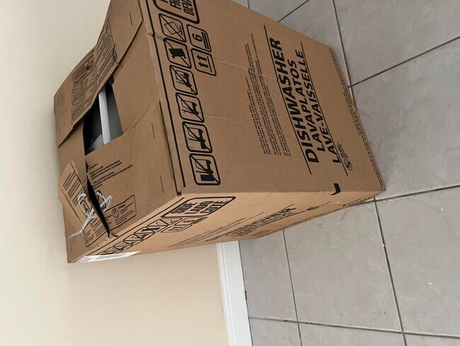 Building Photo - 14 Misty Meadow Dr