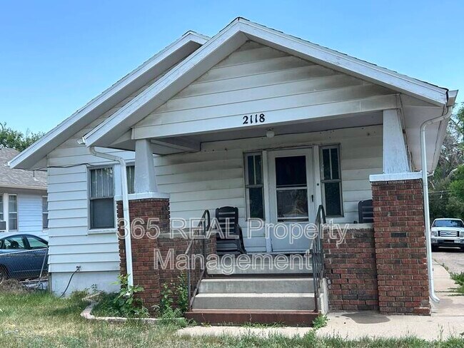 Primary Photo - 2118 8th Ave