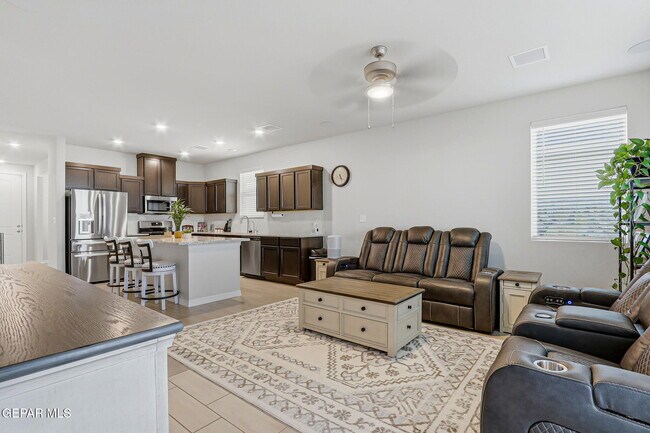 Building Photo - 11150 Blazing Star Pl