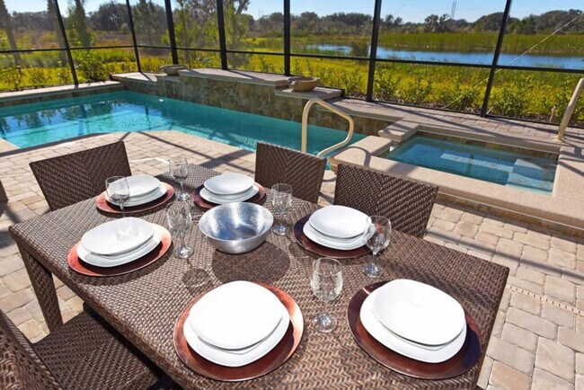 Building Photo - 4425 Acorn Ct