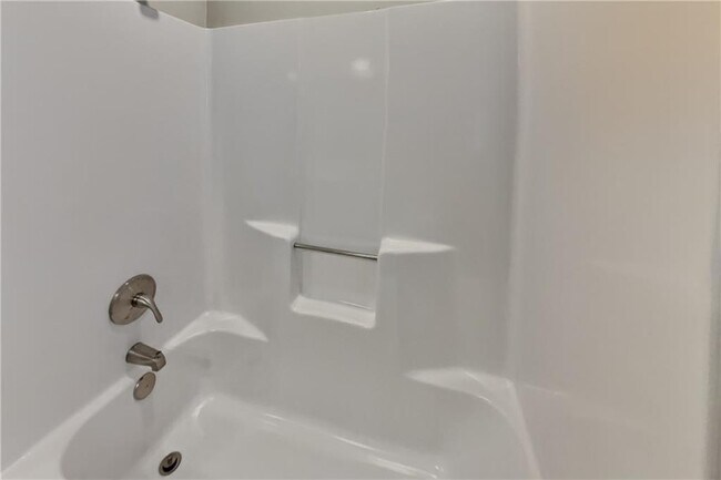 Building Photo - 2707 Bridgegate Cove NE