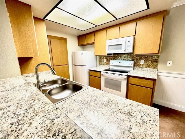 Building Photo - 20702 El Toro Rd