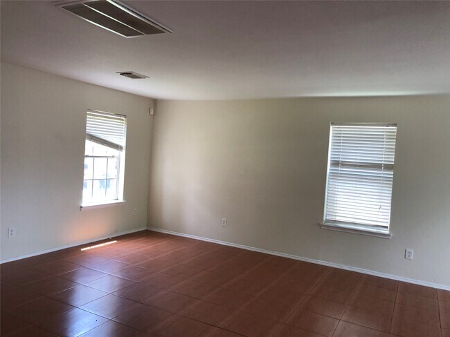 Building Photo - 9515 Eaglewood Spring Dr