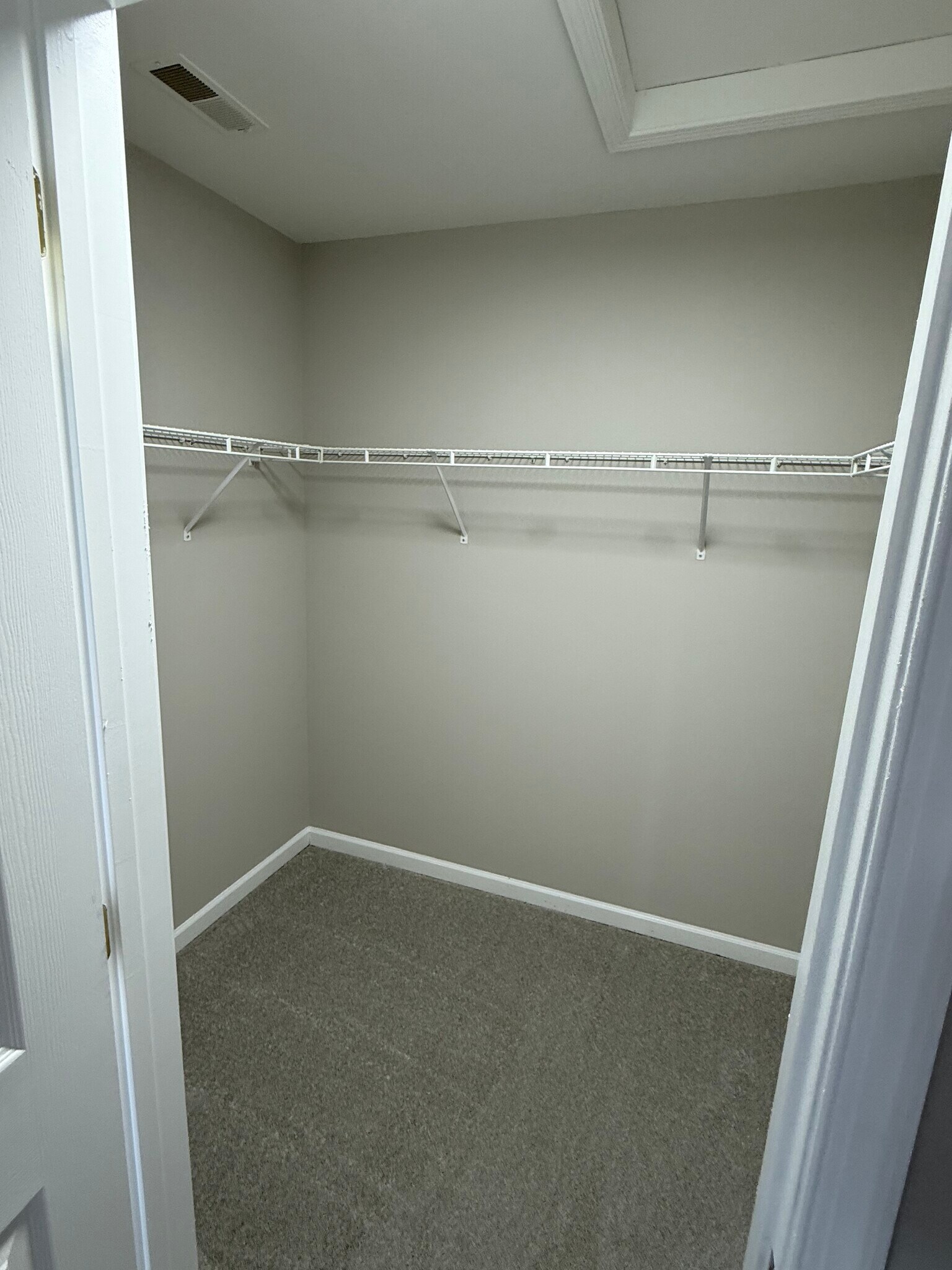 Building Photo - 4089 Forest Hills Ct
