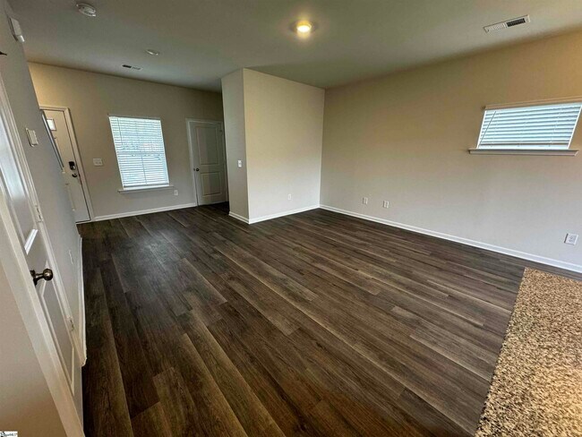 Building Photo - 617 Green Wigeon Rd