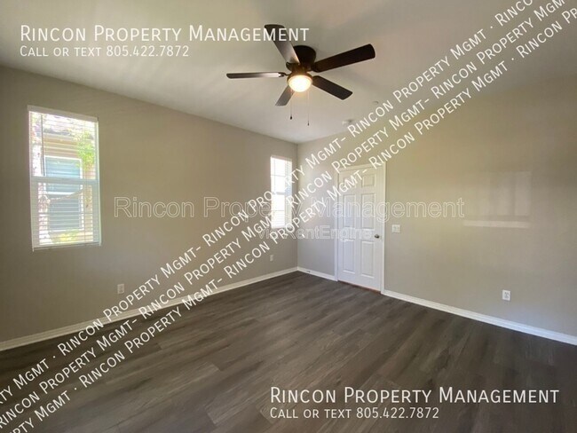 Building Photo - 3142 N Ventura Rd