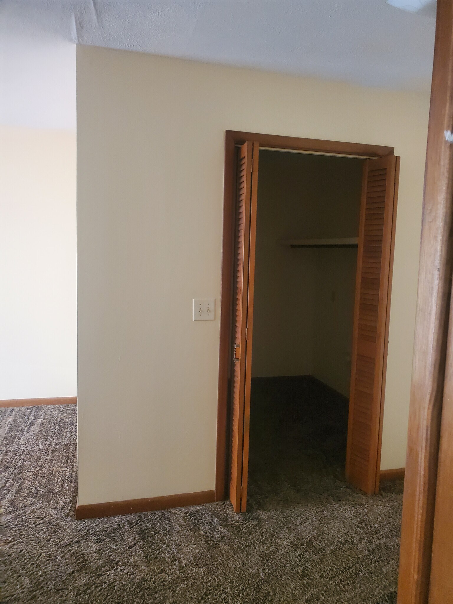 Building Photo - 1234 E Elm St