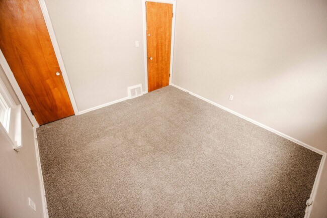 Building Photo - Beautifully Remodeled Three Bedroom Home F...