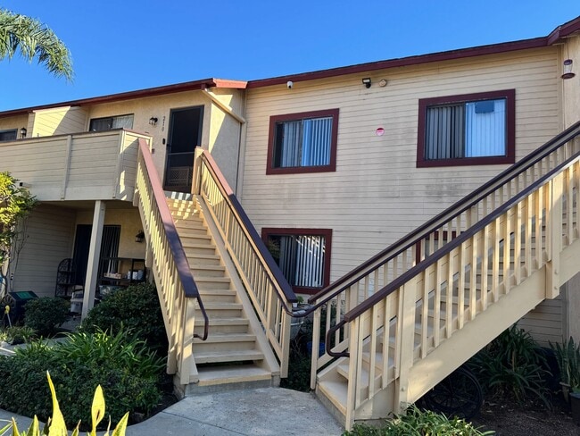 Building Photo - 1 Bedroom, 1 Bath - 55+ Senior Living Comm...