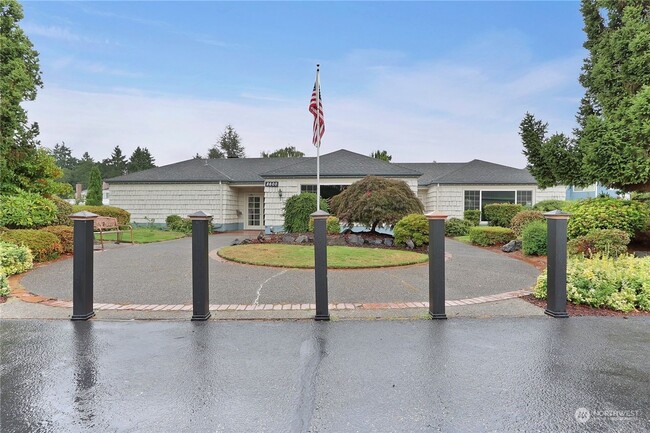 Building Photo - Beautiful 3-Condo in Lakewood – Apply Today!