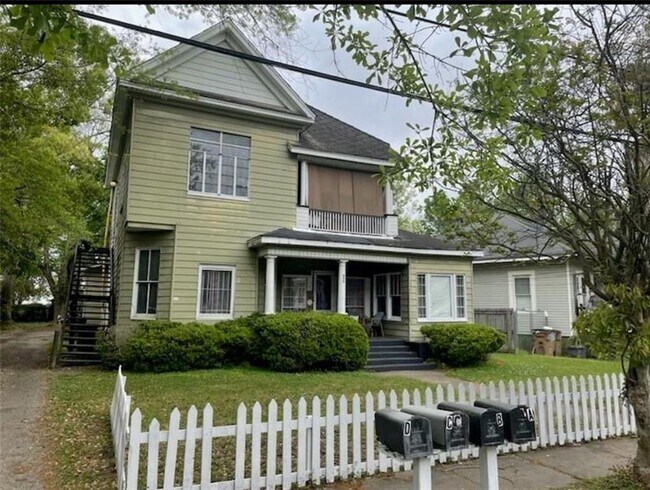 Primary Photo - 254 Cherokee St
