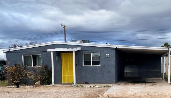 Building Photo - 174 W Borrego St