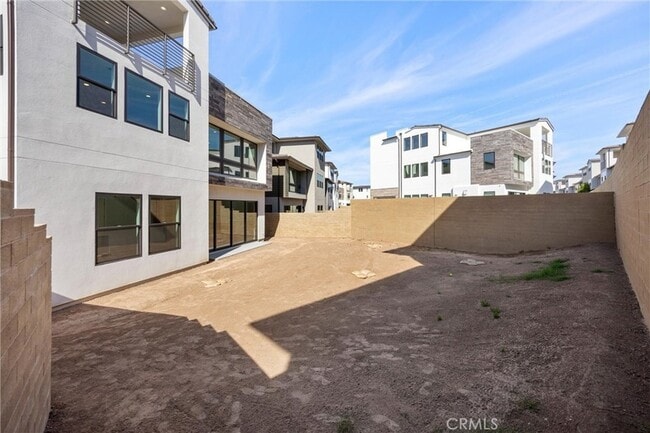 Building Photo - 164 Apron