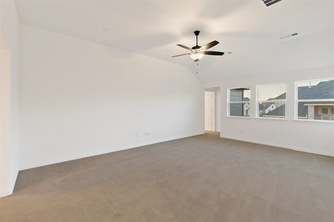 Building Photo - 2380 Rainforest Dr