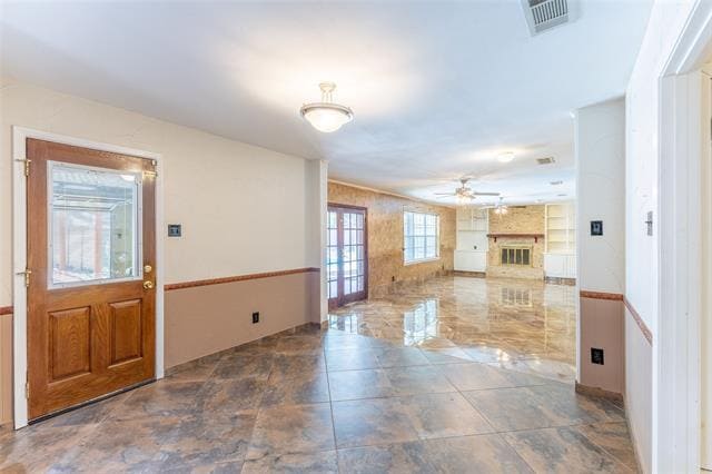 Building Photo - 2418 Ingleside Dr