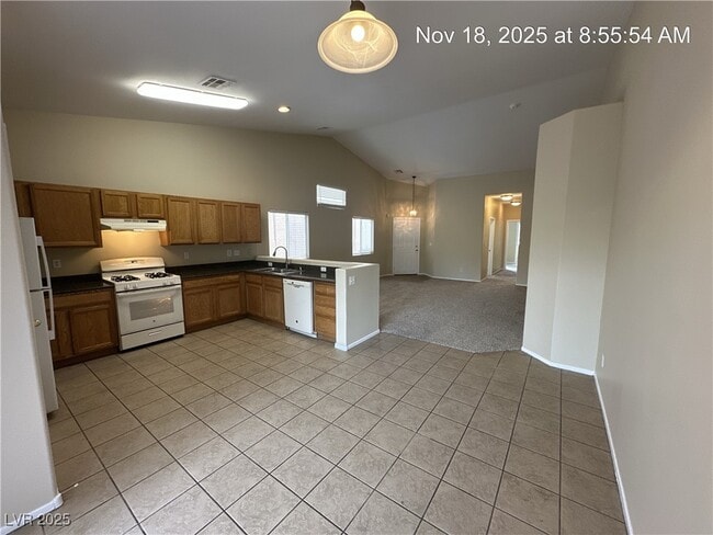 Building Photo - 2836 E Tilten Kilt Ave