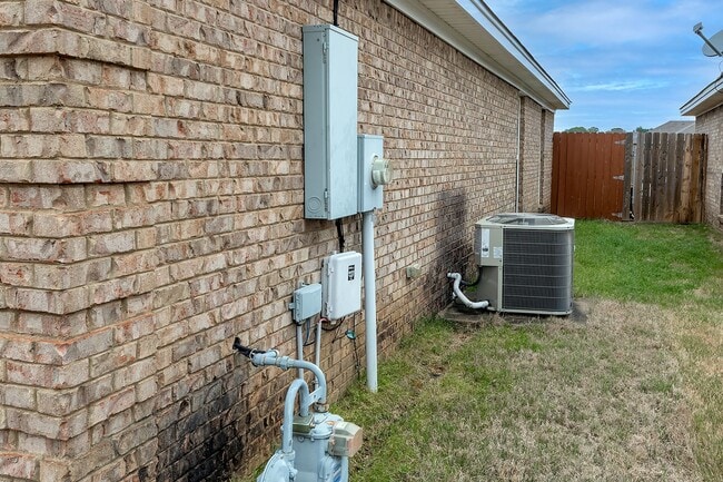 Building Photo - Home for rent in Prattville