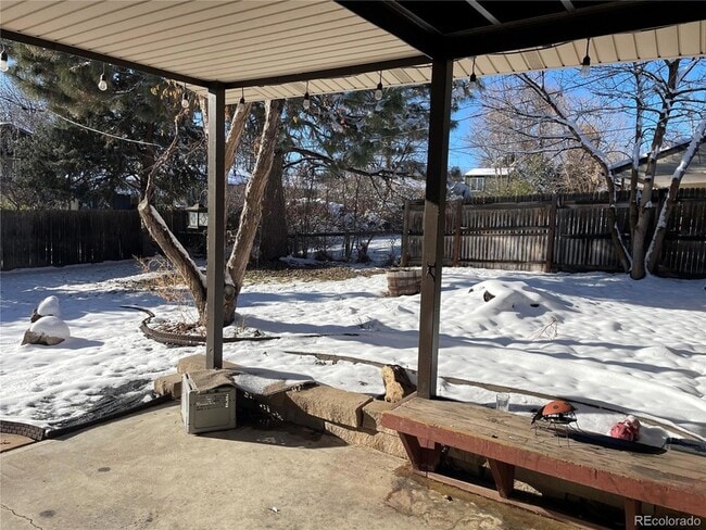 Building Photo - 2833 S Depew St