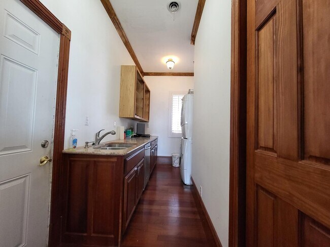 Building Photo - 2014 Vista Ridge Dr