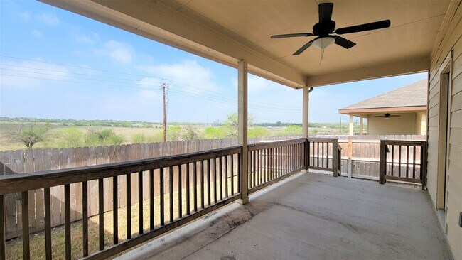 Building Photo - Serene Haven: Beautiful Duplex Living in N...