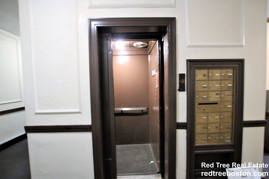 Building Photo - 1999 Commonwealth Avenue