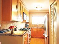 Building Photo - 1144 10th St