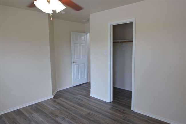 Building Photo - 1303 Horseshoe Ranch Dr