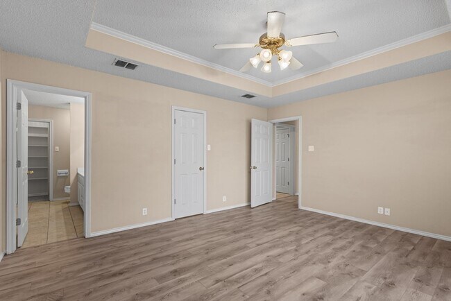 Building Photo - 2503 Hoya Dr