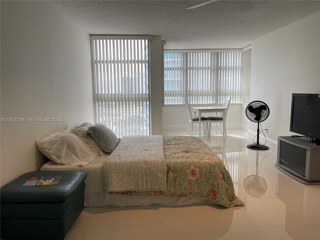 Building Photo - 1370 S Ocean Blvd