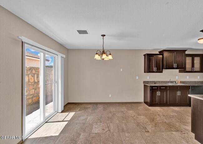 Building Photo - 11181 Cielo Mar Dr