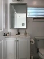 Building Photo - 438 Sycamore Ave