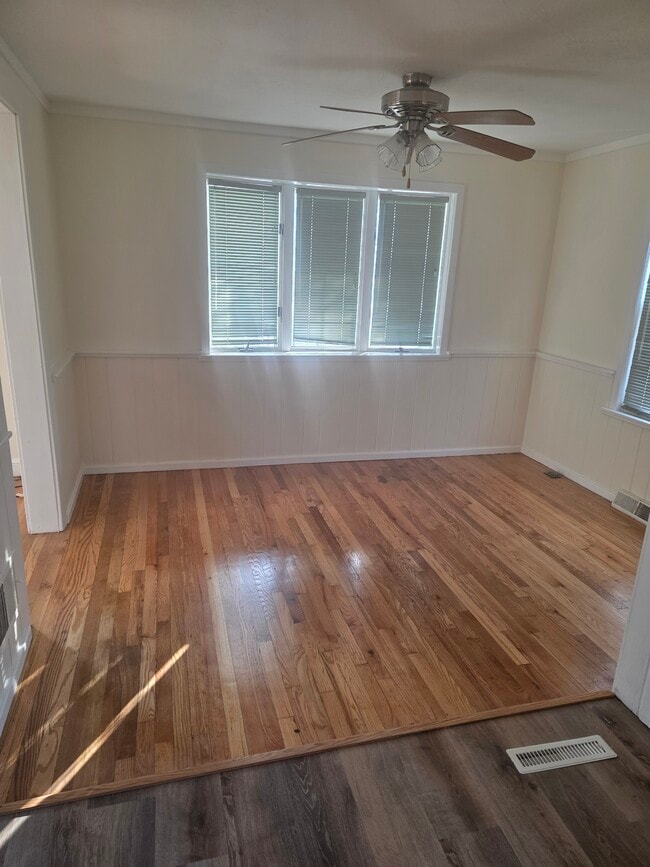 Building Photo - 470 Connecticut Ave