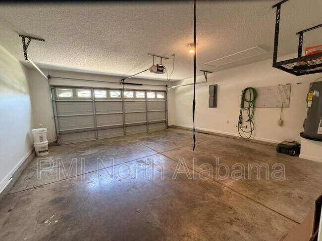 Building Photo - 111 Turnstone Ct SW