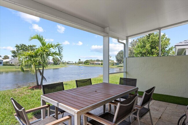 Building Photo - 2573 Country Golf Dr