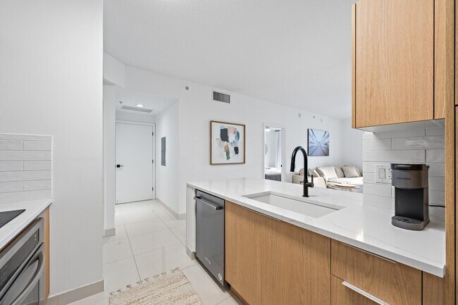 Building Photo - 550 Okeechobee Blvd