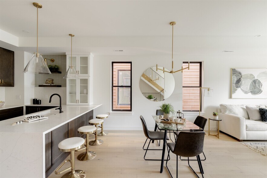 Building Photo - 1755 N Williams St