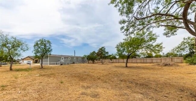 Building Photo - 146 Guajolote ST