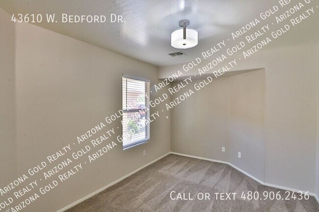 Building Photo - 43610 Bedford Dr