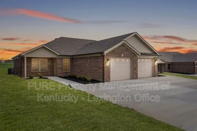 Primary Photo - 727 Leeward Ct