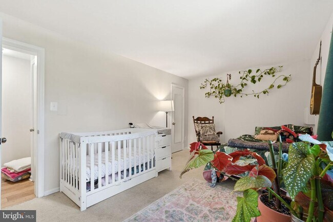 Building Photo - 6032 Old Landing Way