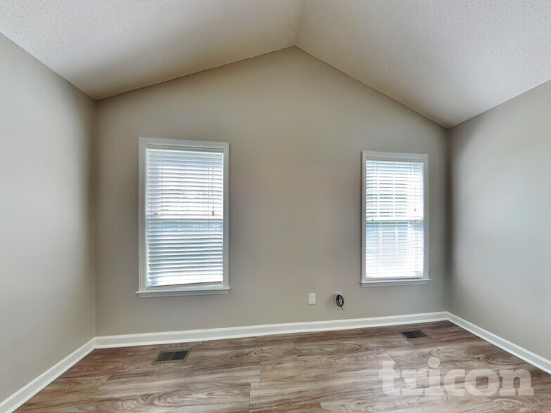 Building Photo - 46 Albemarle Dr