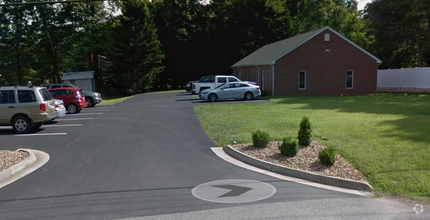 Building Photo - 3696 Waterlick Rd