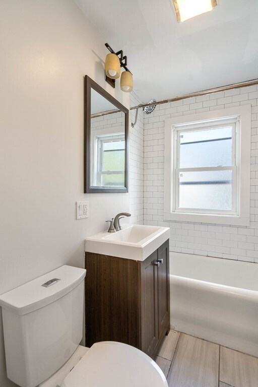 Building Photo - 193 Florence St