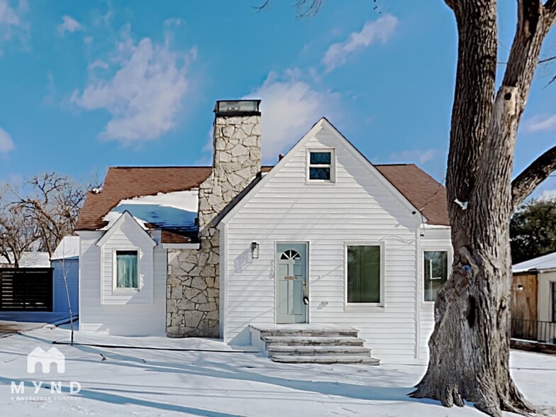 Primary Photo - 110 N Ravinia Dr