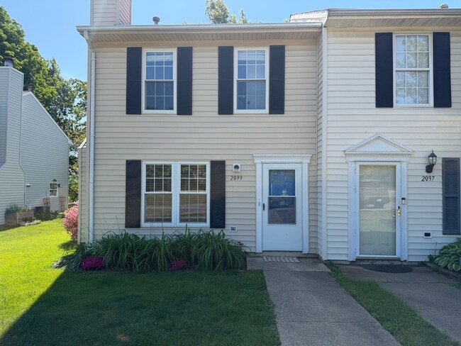 Building Photo - 2099 Commonwealth Dr